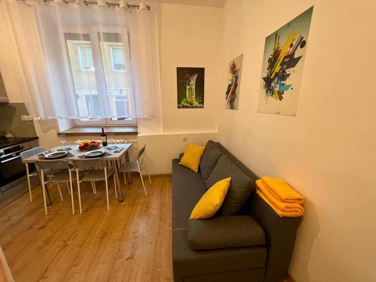 Apartamenty Koktajlove Келце Екстериор снимка