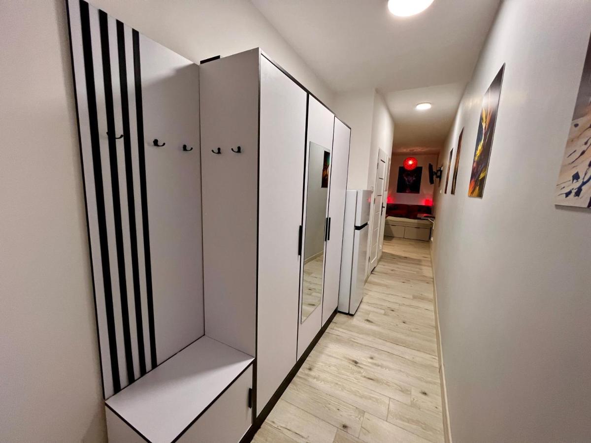 Apartamenty Koktajlove Келце Екстериор снимка