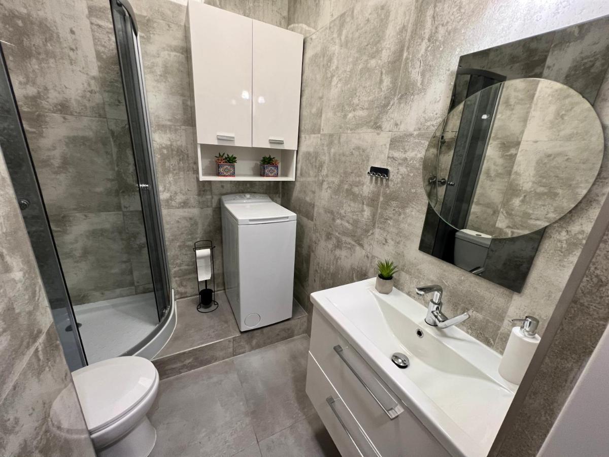 Apartamenty Koktajlove Келце Екстериор снимка