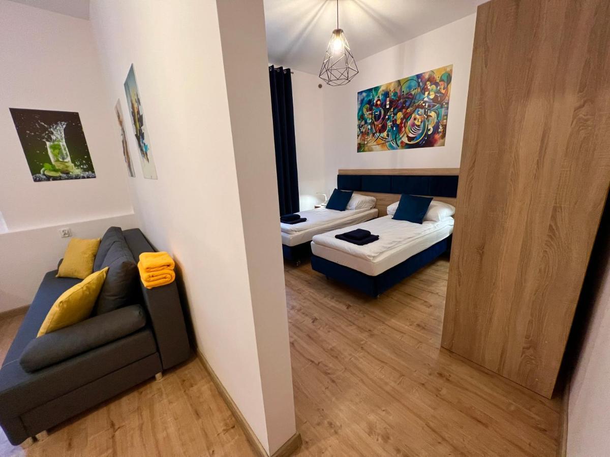 Apartamenty Koktajlove Келце Екстериор снимка