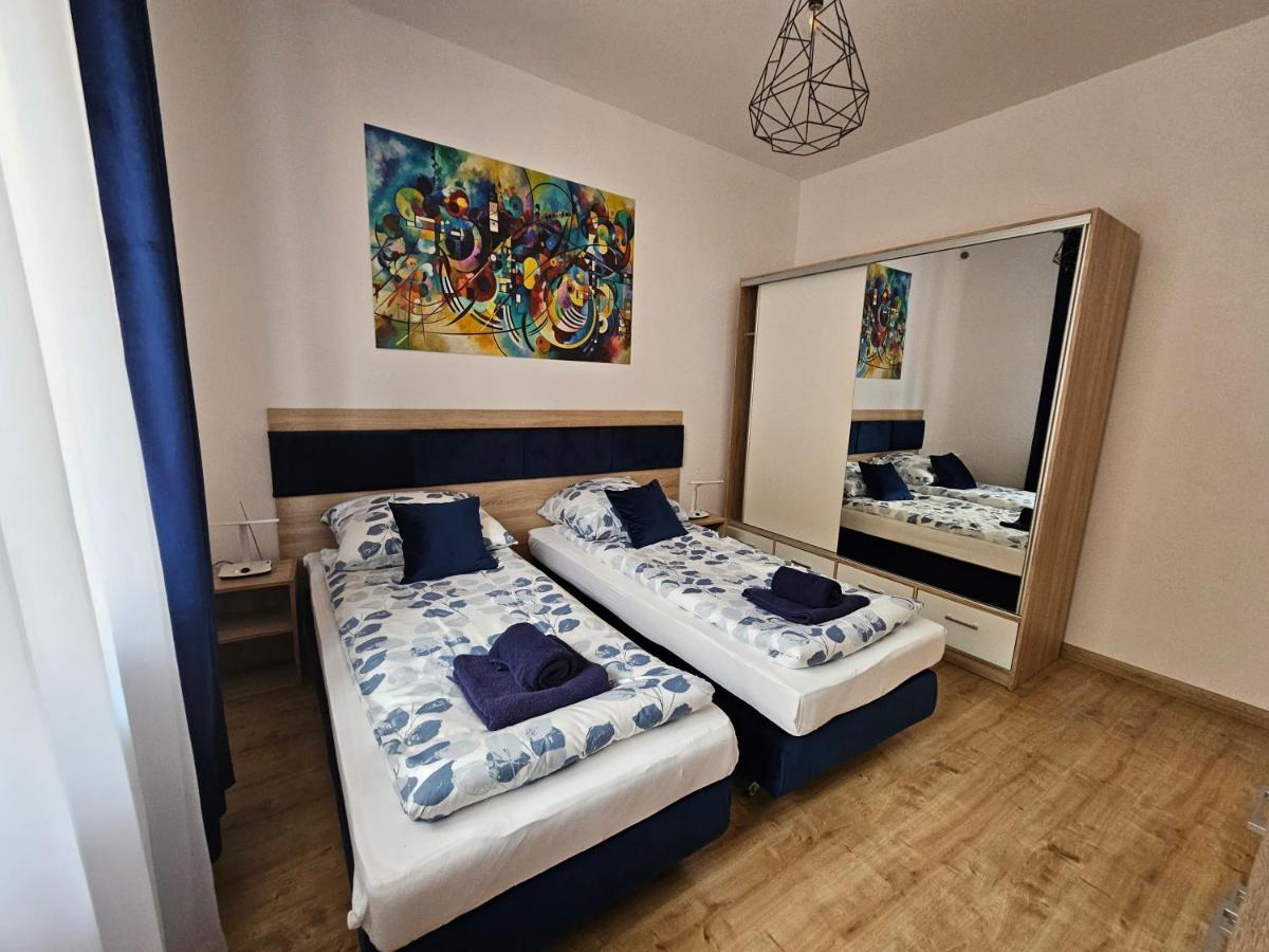Apartamenty Koktajlove Келце Екстериор снимка