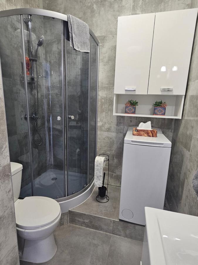 Apartamenty Koktajlove Келце Екстериор снимка